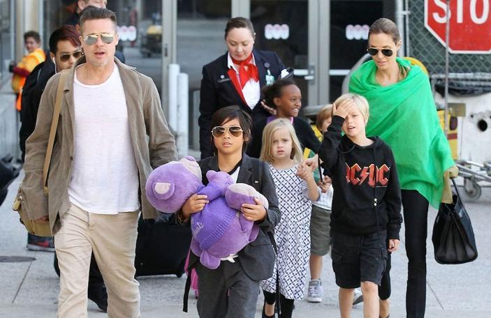 Angelina Jolie, Brad Pitt’i geri istiyor