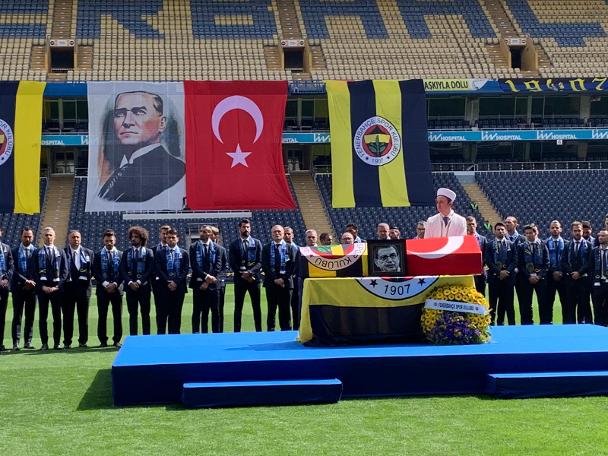 Koç'tan Bartu mesajı: Senin için derbiyi kazanacağız