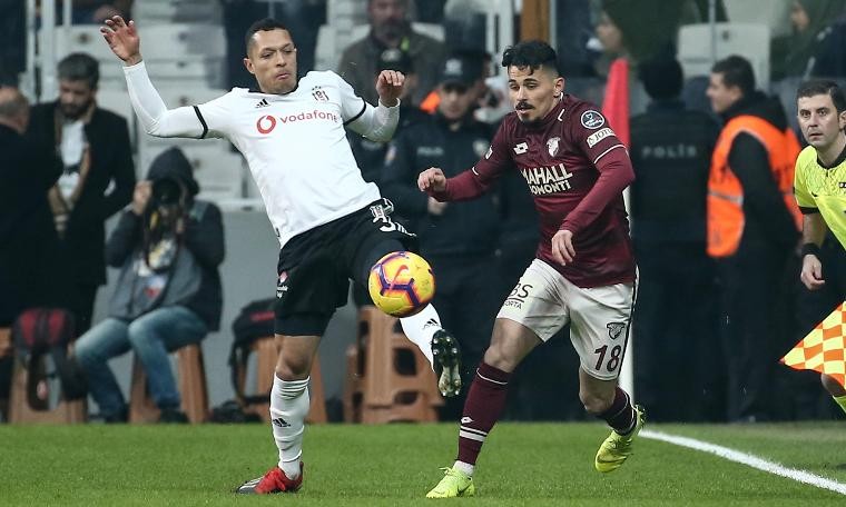 Adriano, Başakşehir maçında yok