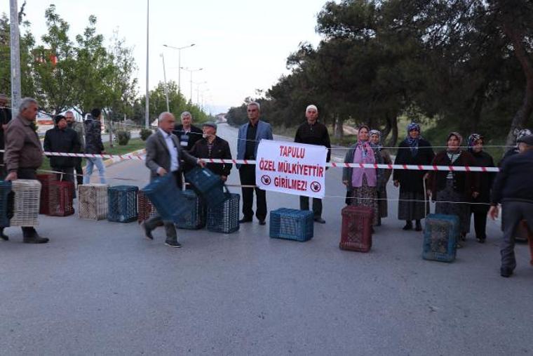 Pamukkale yolunu trafiğe kapattılar