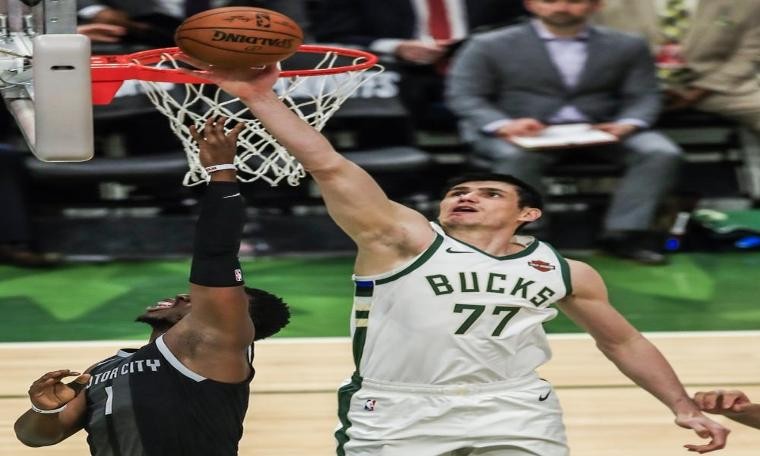 Ersan’lı Milwaukee, Detroit’i yine devirdi