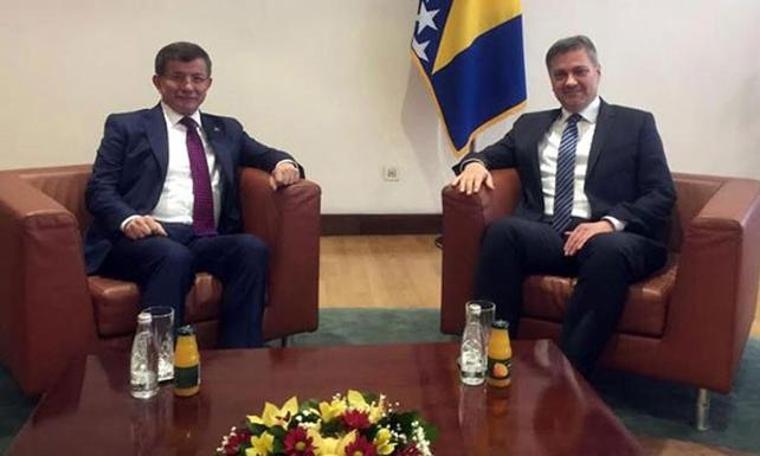 Yeni parti kavgası Bosna Hersek'e sıçradı... Ankara'dan Davutoğlu baskısı