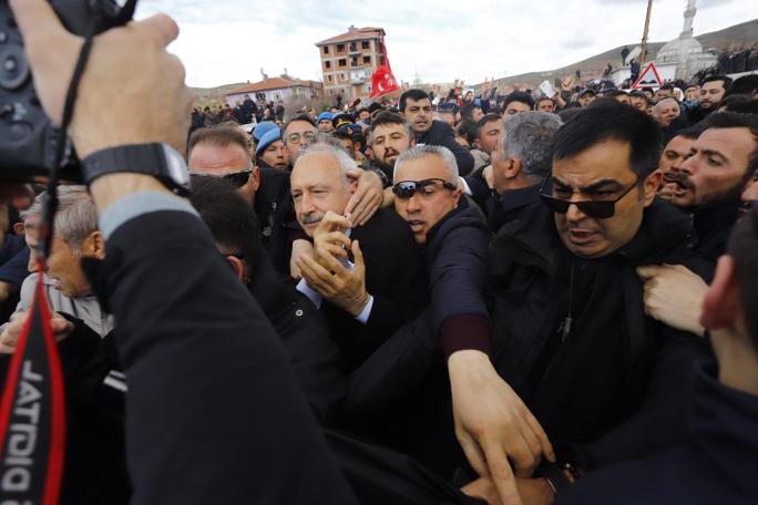 CHP lideri Kemal Kılıçdaroğlu'na saldırı! İşte ilk fotoğraflar