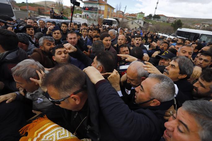 CHP lideri Kemal Kılıçdaroğlu'na saldırı! İşte ilk fotoğraflar