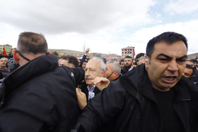 CHP lideri Kemal Kılıçdaroğlu'na saldırı! İşte ilk fotoğraflar