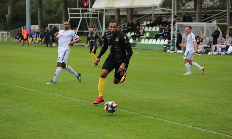 Evkur Yeni Malatyaspor’da Arturo Mina sevinci