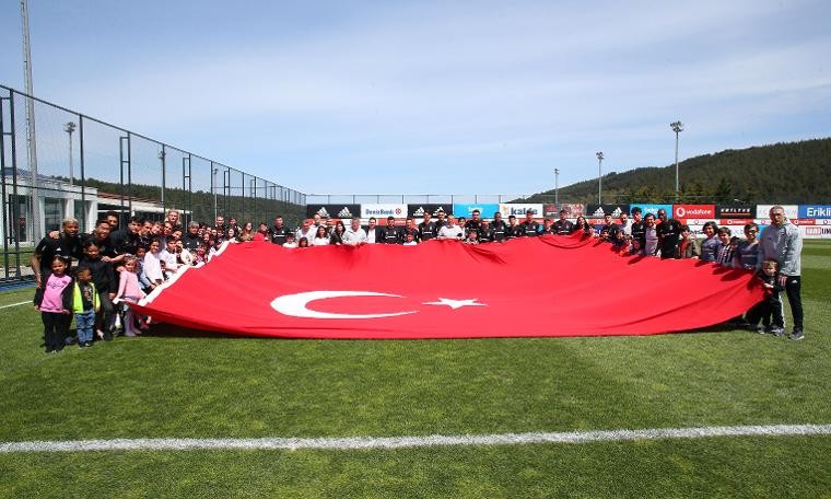 Beşiktaş Nevzat Demir Tesisleri’nde 23 Nisan coşkusu