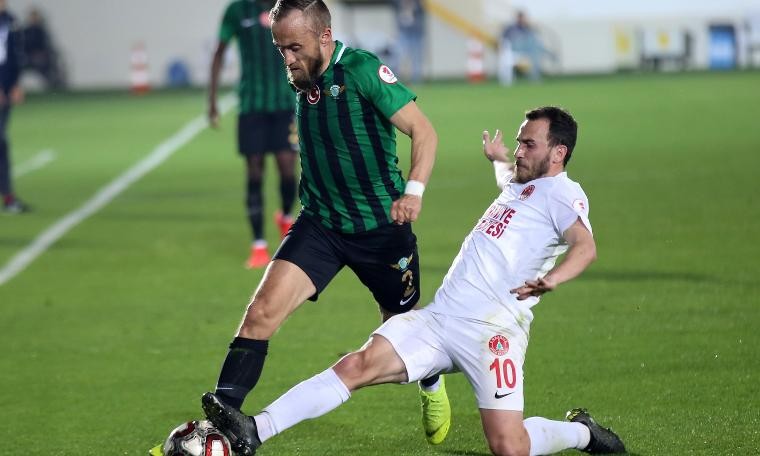 İlk finalist Akhisar