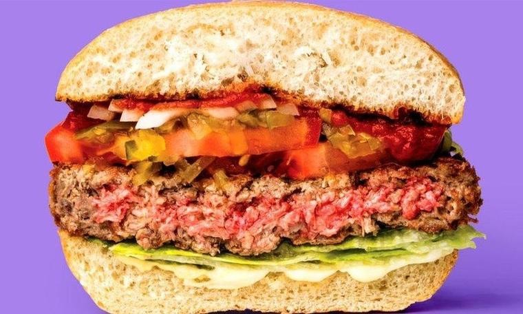 Yapay etten üretilen 50 dolarlık hamburger gıda sektörünü dönüştürebilir mi?