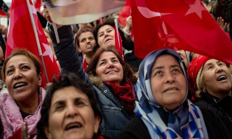 Türkiye’de kadınlar siyasete ne kadar ilgi duyuyor?