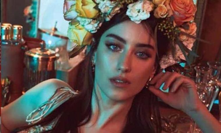 Hazal Kaya’dan İstanbul Havalimanı yorumu: Gerçekten şahane bir deneyim