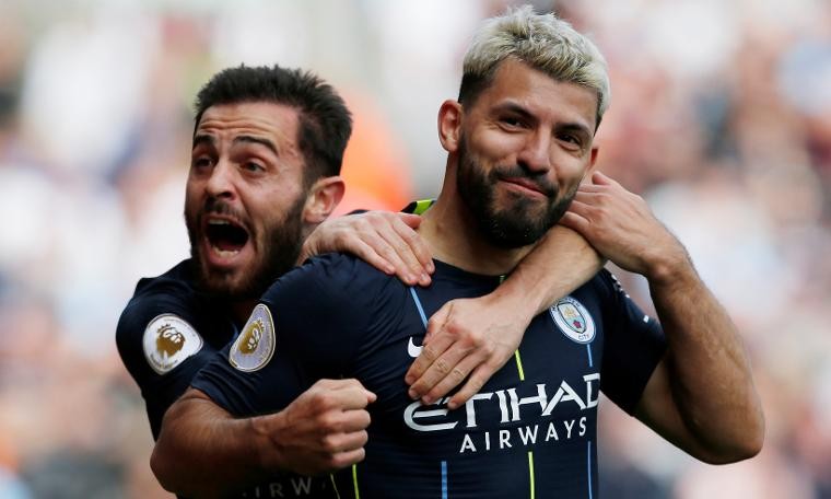 Manchester City, liderliği Liverpool'dan aldı