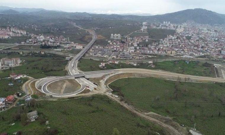 Karadeniz'in en pahalı yolu 52 gün dayanabildi