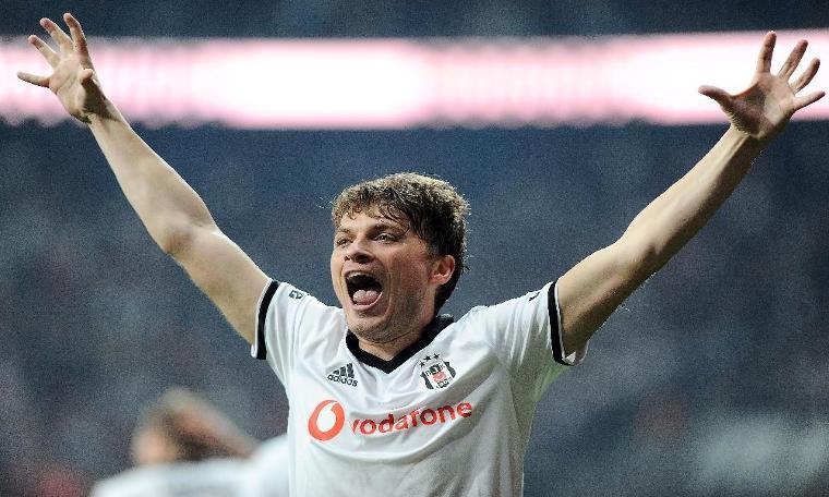 Adem Ljajic’in gözü derbide