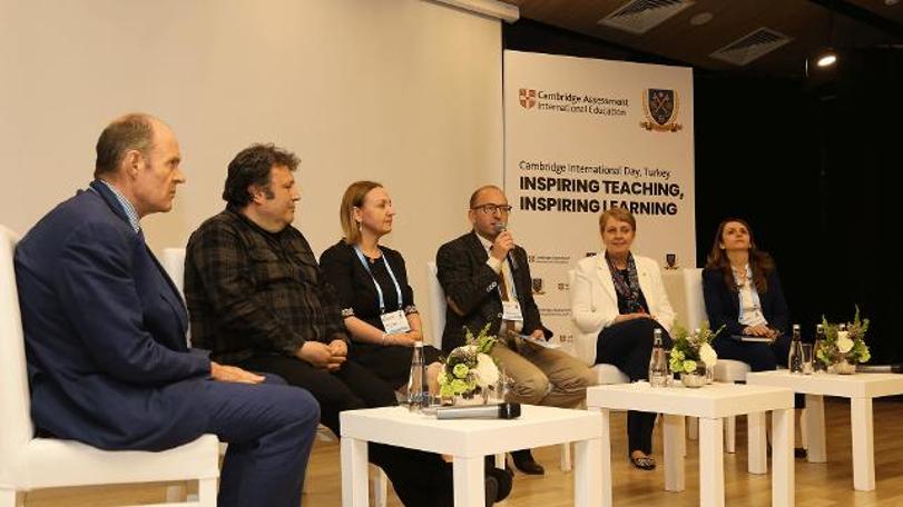 Cambridge Profesörlerinden İstanbul'da Öğretmenlere Eğitim Konferansı!