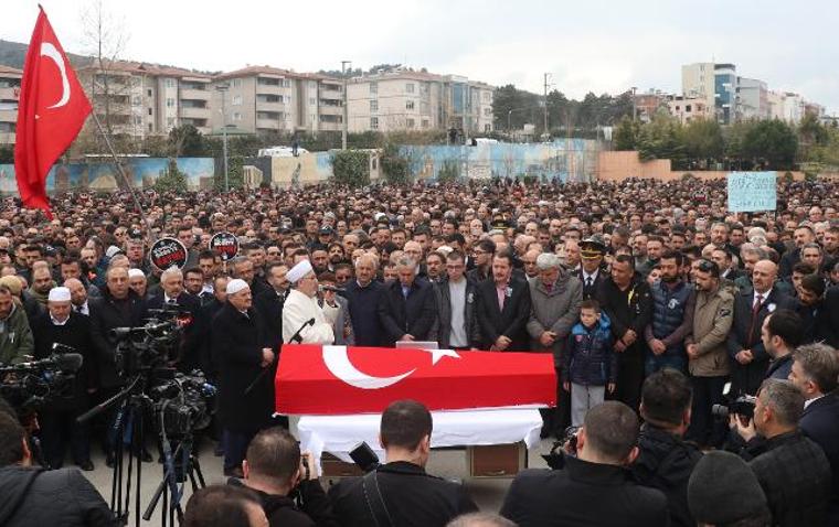 Öğrencisi bıçaklamıştı: Öğretmene son görev