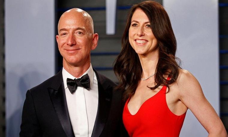 Jeff Bezos: Dünyanın en zengin kişisi Jeff Bezos ile roman yazarı eşi MacKenzie Bezos 35 milyar dolarlık anlaşmayla boşandı