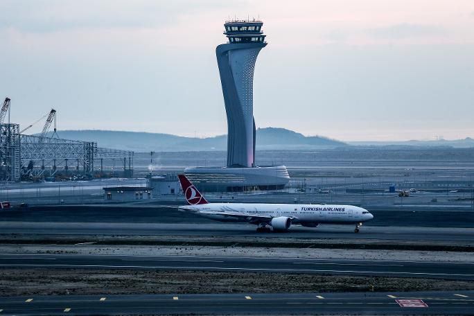 Atatürk Havalimanı'ndan İstanbul Havalimanı'na taşınma başladı