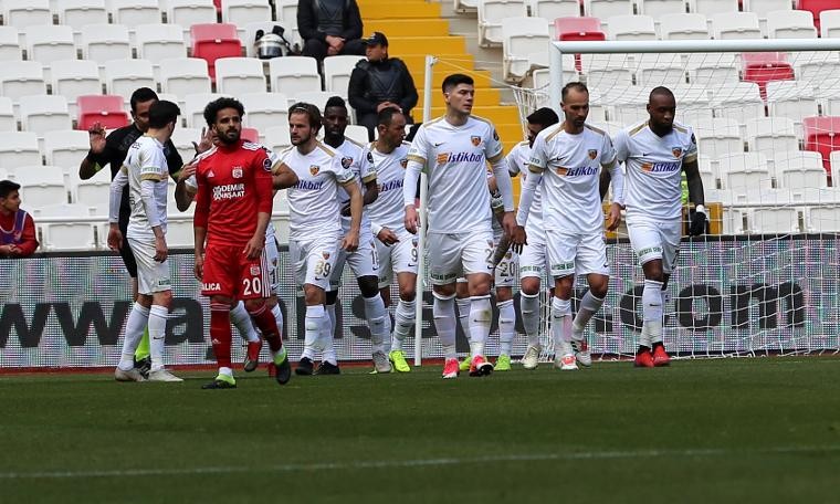 Anadolu derbisi İstiklal Mobilya Kayserispor'un