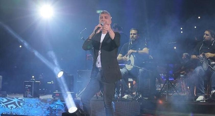 Özcan Deniz İsrail'de konser verdi