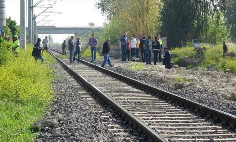 Adana'da tren kazası: 1 kişi hayatını kaybetti