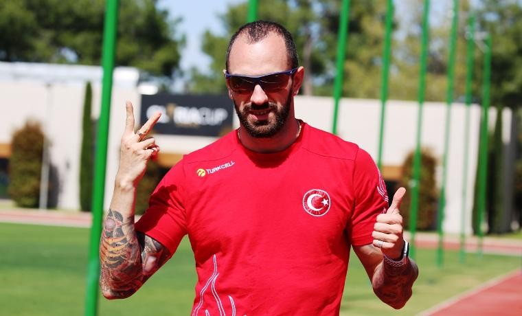 Ramil Guliyev'in gözü olimpiyatlarda