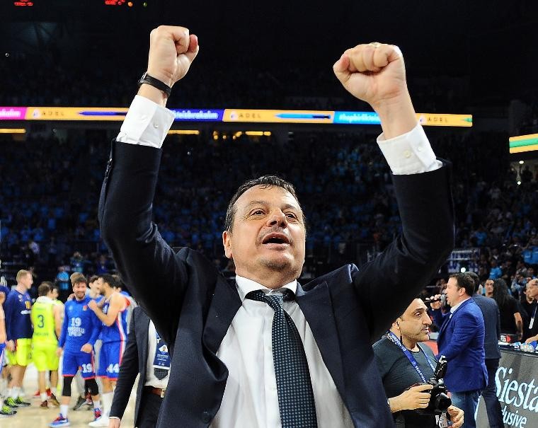 Ergin Ataman: Taraftarlarımız için kazanmamız gerekiyordu