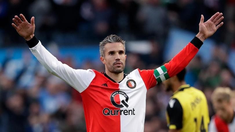 Robin van Persie'den şok karar