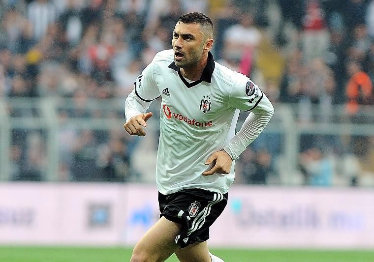 Burak Yılmaz'dan olay paylaşım