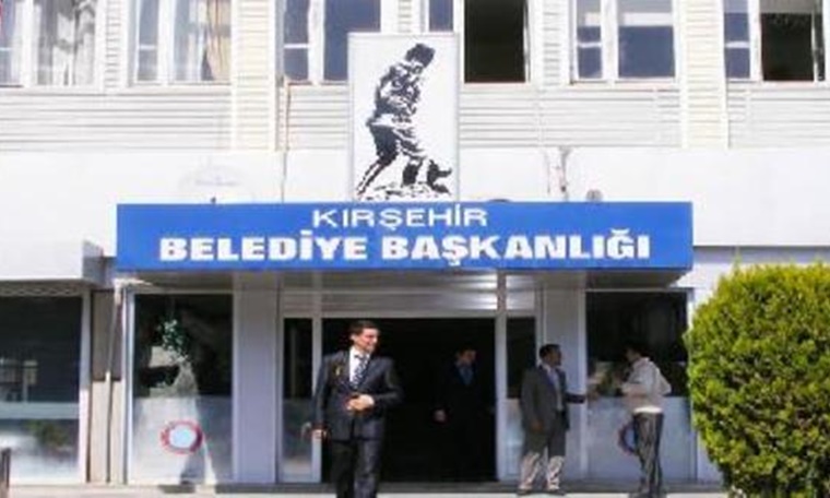 Belediyenin daireleri dernek ve cemaatlere peşkeş çekilmiş