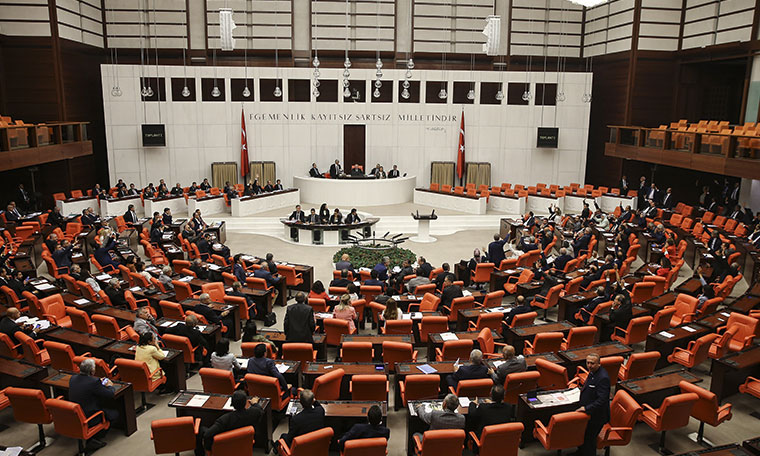 Yeni dokunulmazlık dosyaları Meclis'e sevk edildi