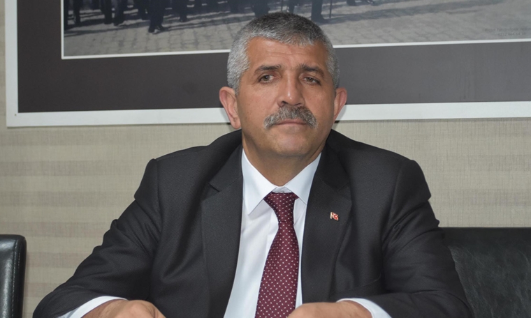 MHP'li Şahin: Cem Yılmaz’ın filmlerini seyrettim hiçbir şey anlamıyorum