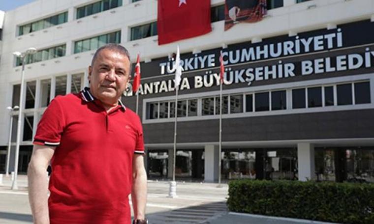 Antalya Büyükşehir Belediye Başkanı'ndan alkışlanacak hareket