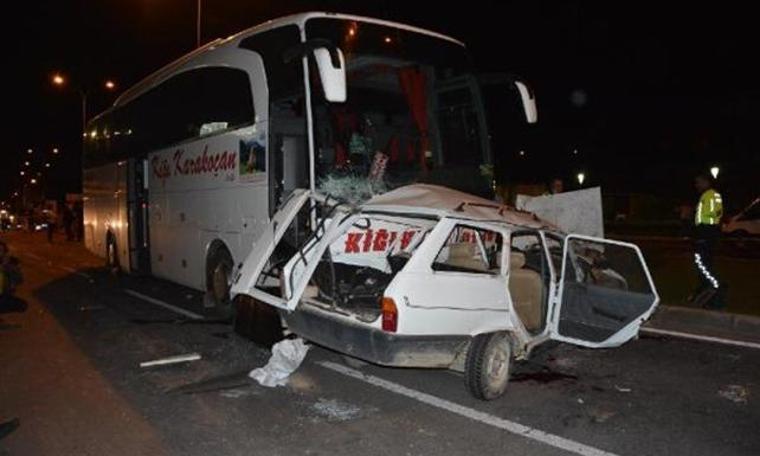 Seyir halindeki ambulans alev aldı