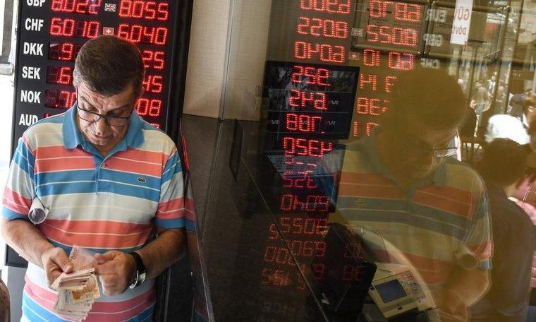 BDDK'nın yeni uygulaması: 100 bin dolar üzeri döviz alımı işlemleri bir gün gecikmeli gerçekleşecek