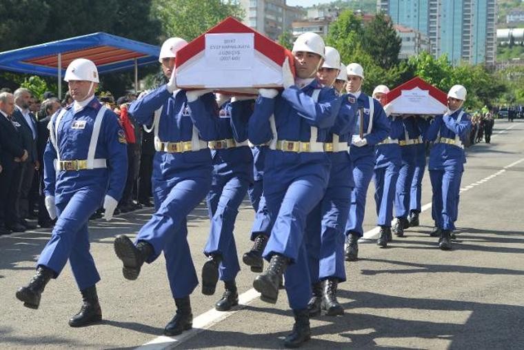 AA muhabiri Nişancı'yı arama çalışmaları sırasında 2 askerin şehit olmasıyla ilgili 'ihmal' iddiası