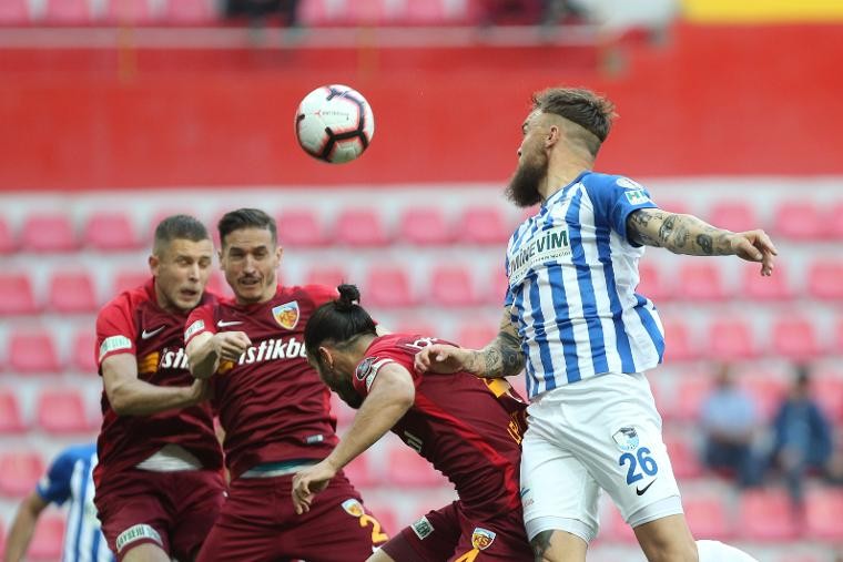 Erzurumspor Süper Lig'e galibiyetle veda etti