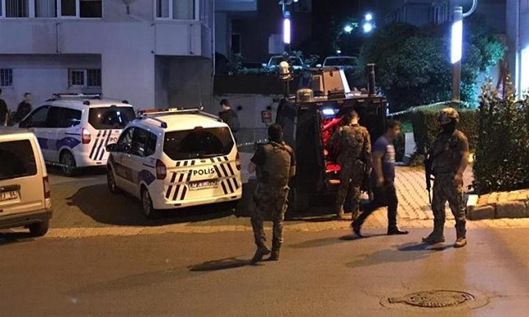 İstanbul'da polise ateş açıldı