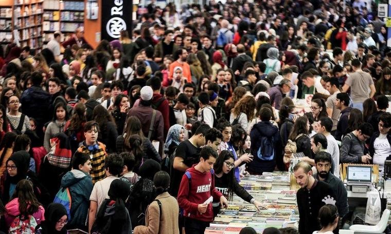 Yayınevleri 2018'de kağıt krizine rağmen kitap satışlarını nasıl artırdı?