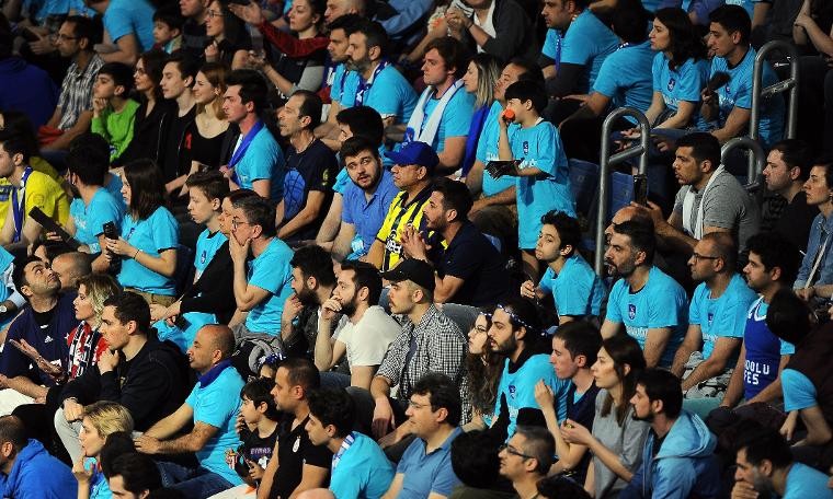 Fenerbahçe seyirci sayısını korudu, Anadolu Efes artırdı