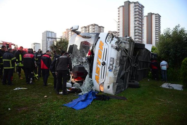 Otobüs devrildi! Ölü ve yaralılar var