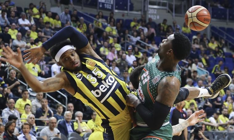 Fenerbahçe evinde 72 maç sonra yenildi