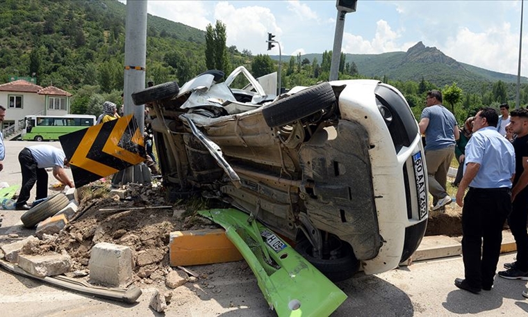 Bayram tatilindeki trafik kazalarında 86 kişi hayatını kaybetti