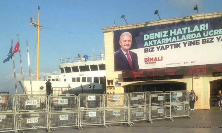 Kadıköy'de vapur kullananlara Binali Yıldırım zorunluluğu!