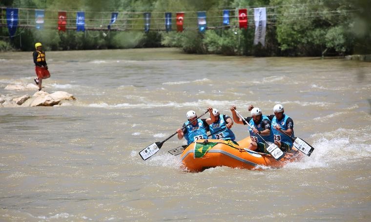 Tunceli'de Dünya Rafting Şampiyonası devam ediyor