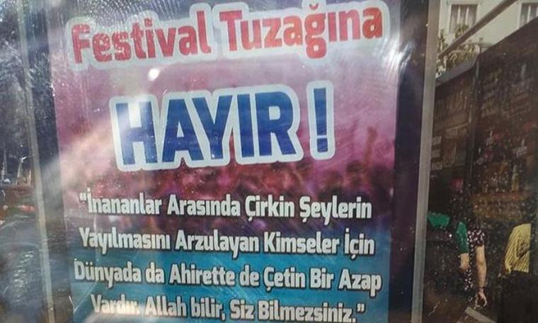 Van’daki festival dinci gruplar tarafından hedef gösterilmişti