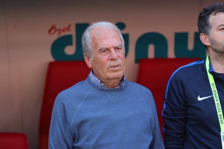 Mustafa Denizli: Takıma sahip çıkan taraftar grubu var