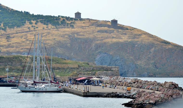 Bozcaada bin yıllık siluetine yeniden kavuşuyor