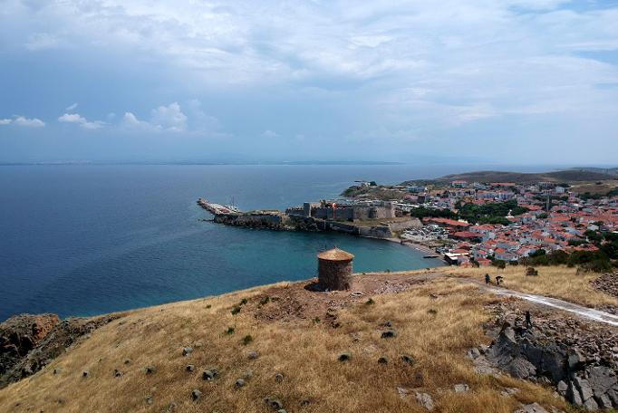 Bozcaada bin yıllık siluetine yeniden kavuşuyor