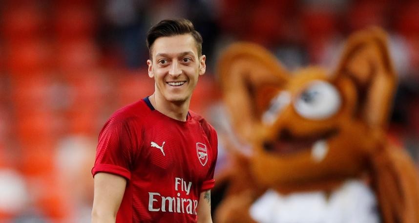 Fenerbahçeliler Mesut Özil için kampanya başlattı